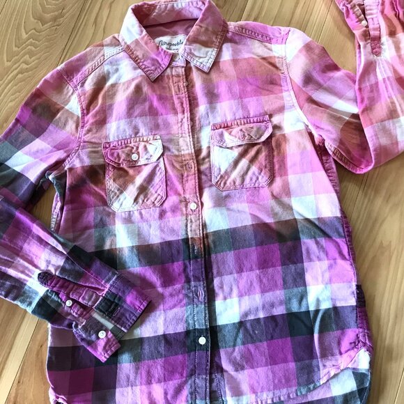 Bleached Flannel Shirt, Size Small Petite:  Upcycled Painted Fancy Lion - Picture 5 of 13